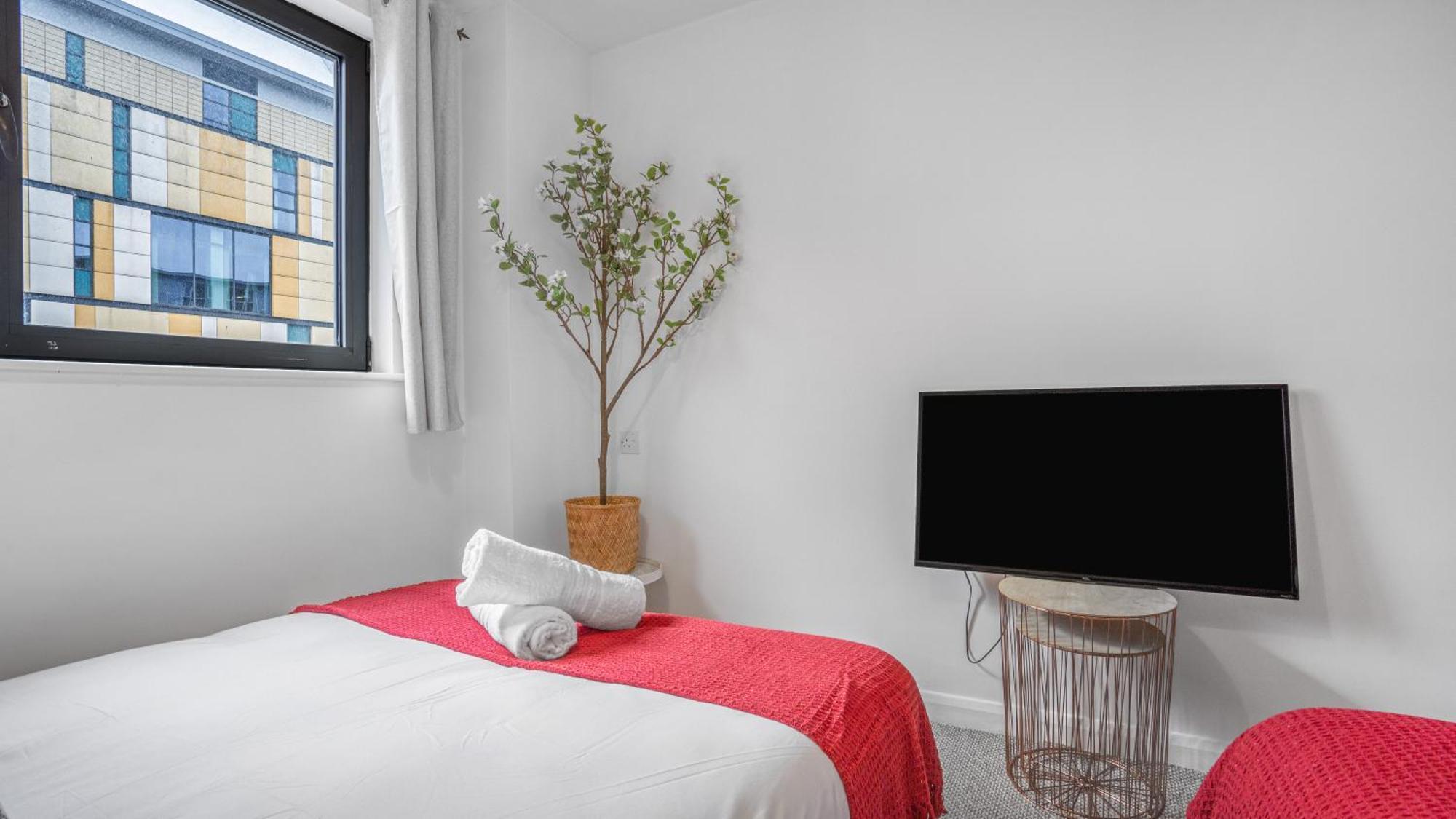 ברמינגהאם Japanese Suite 2Bed 2Bath, Free Park, Netfix, 75 Inch Tv, Games - City Centre- Maihom מראה חיצוני תמונה